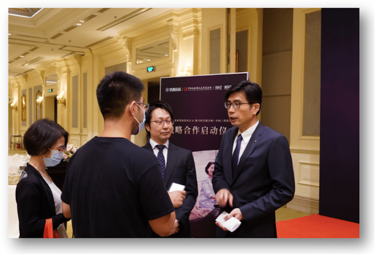 壹定发携中国老龄事业发展基金会捐赠500台电子琴入驻全国社区